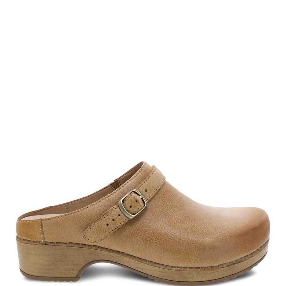 Dansko Berry Tan Milled Burnished